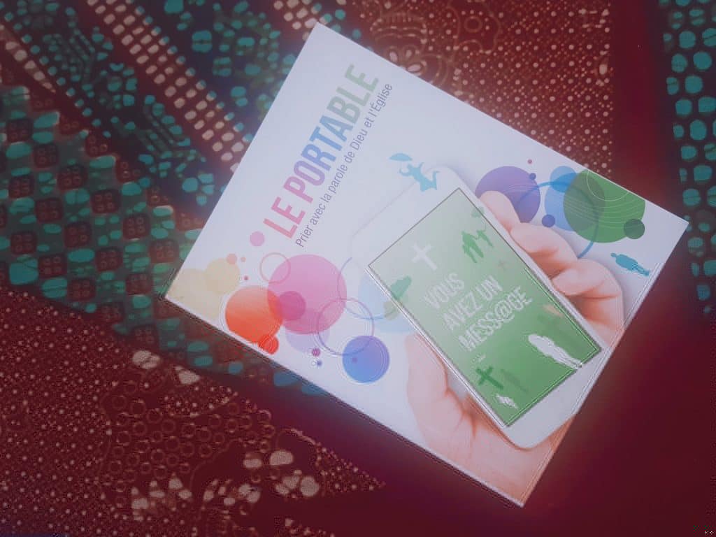 cadeau du prêtre - le portable