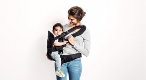 étape 3 - porte-bébé One Babybjorn - portage au dos